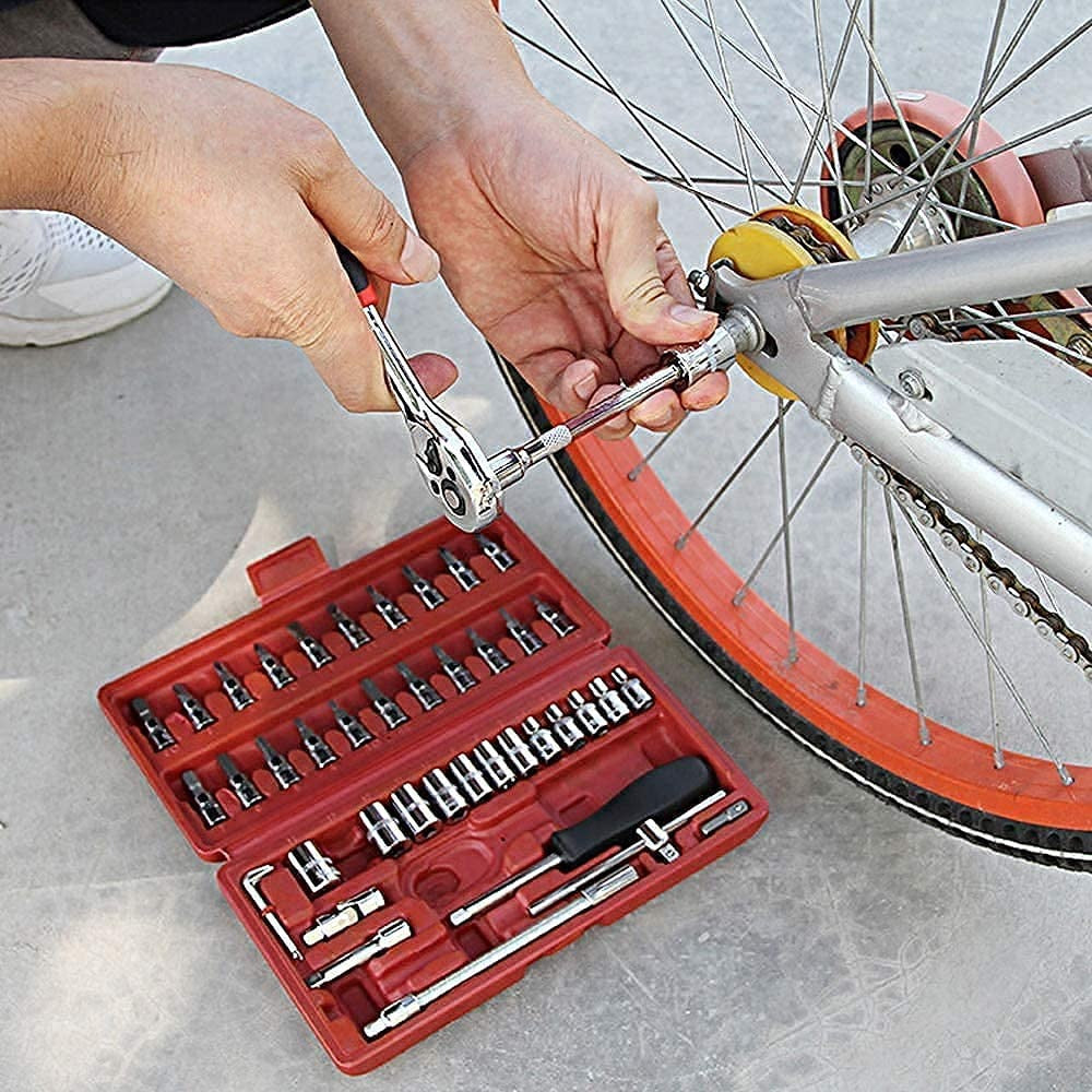 A durable, multi-functional chrome vanadium steel tool kit | CR-V - Socket Set